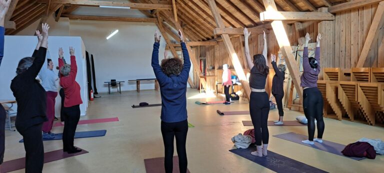 Stage Yoga à la ferme, Suisse (annuel WE Pentecôte) Stage Yoga à la ferme, Suisse (annuel WE Pentecôte)