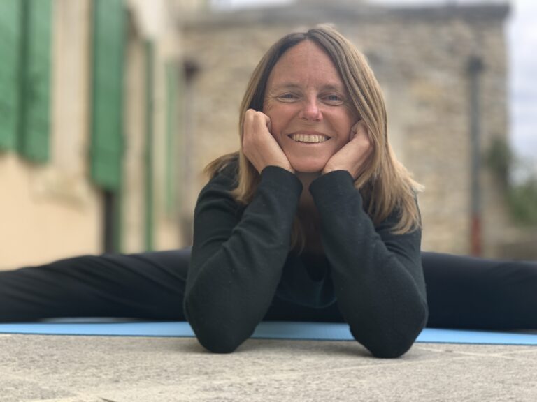 Yoga Fanny 16 768x576