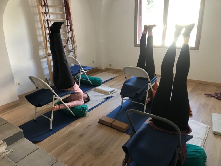 YogaIyengarServangasana 768x576